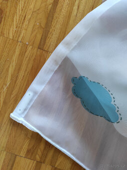 Luxusní dětská záclona na velké okno, TOP stav - 3