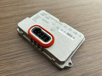 Řídící jednotka xenonu (ballast) 5DV 008 290-00 - 3