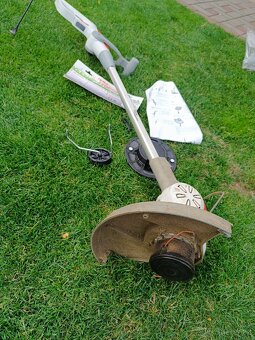 Elektrická strunová sekačka na trávu - 3