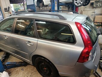 Volvo V50 na díly - 3