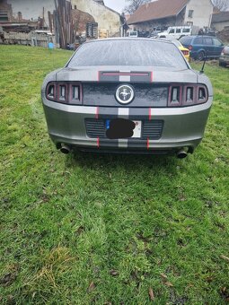 Ford mustang 3.7 L - 3