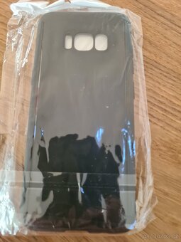 Obaly a ochranné skla - 3