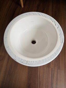Nové umyvadlo Vitra - 3