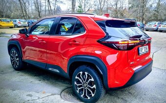 Toyota Yaris CROSS - 3