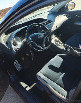 Civic 8G 1.8 103kw 720000km  - 3