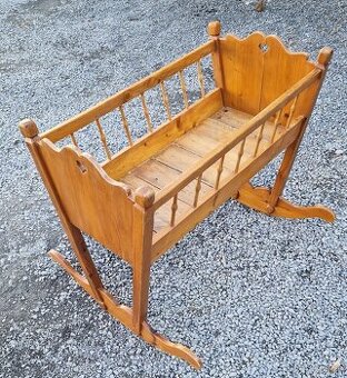 Dřevěná kolébka - 3