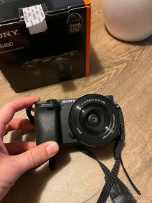 Sony Alpha A6400 + 16-50 mm černý - 3