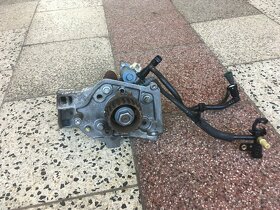 Vstřikovací čerpadlo 1.6hdi Peugeot Citroen Ford - 3