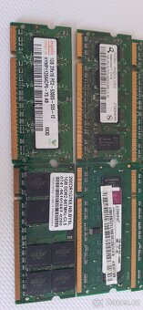 Ram DDR 2 do notebooku.
- 3