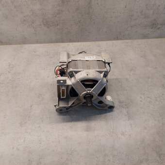Motor z pračky Whirlpool TDLR 60110 - skvělý stav - 3