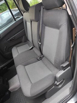 Opel Zafira - 3