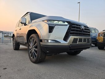Lexus GX550, 3,5l twin turbo, US specifikace - 3