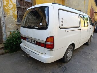 Kia Pregio 2.7d - 3