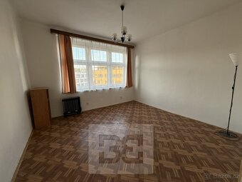 Pronájem bytu 2+1, 46 m2 - Praha - Pod Školou- Košíře - 3