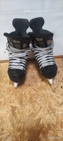 Prodám brusle CCM a REEBOK - 3