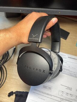 Sluchátka Beyerdynamic DT 700 Pro X, černá, Záruka Jako nové - 3