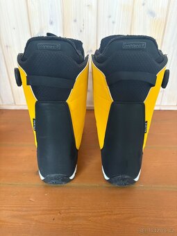 Burton Ruler Boa goldenrod UK 10,5 (EUR 44,5) PC 9 000 Kč - 3