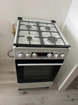 Kombinovaný sporák Mora K 8668 BW - 3