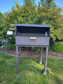 Půjčení grilu i s připravenou kýtou - 3