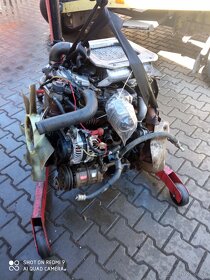 Prodám motor Nissan Navara D22 2,5 nafta 98KW - 3