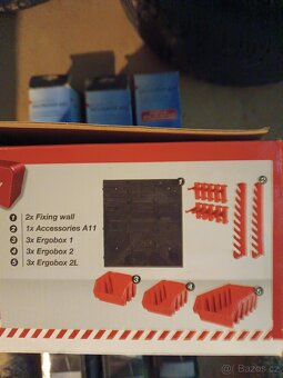 Plastový držák na zeď na nářadí - 3