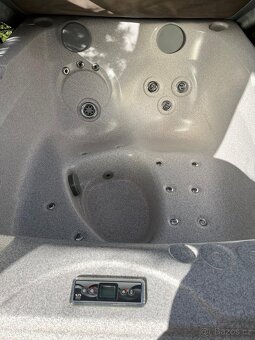 Prodám whirpool venkovní USSPA - 3