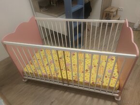 Klups Princezna postýlka 140 x 70 cm
- 3