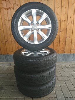 Toyota Yaris 15" Originální alu kola Dunlop Letní 175/65/15 - 3