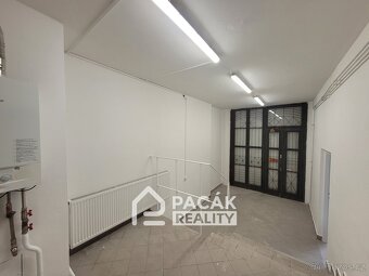 Pronájem kanceláří s výměrou 78m2 se dvěma výlohami a dvěma  - 3