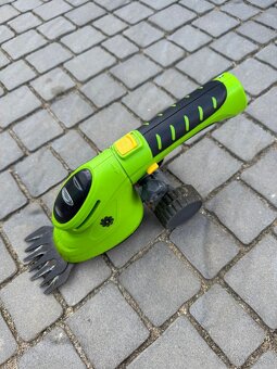 Aku nůžky na trávu a keře Fieldmann FZN 4000 - 3