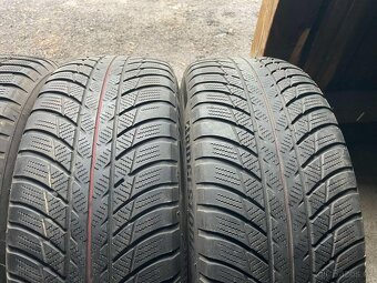 Zimní pneumatiky Bridgestone 205/60 R16 99H - 3