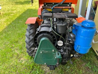 MT-8 132.2 Dvouválec Slávia motor - 3