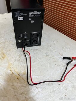 UPS na autobaterii 24V, 2000VA - 3