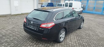 Peugeot 508SW panorama - 3