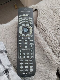 Onkyo receiver - 3
