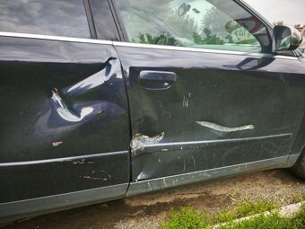 Pojízdné nabourané auto-na opravu nebo díly - 3