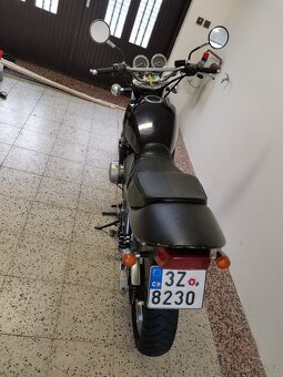 Kawasaki Zephyr KZ 550 - 3