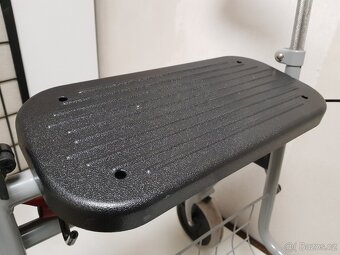 NOVÉ chodítko za polovinu  ZASLÁNÍ POŠTA - 3