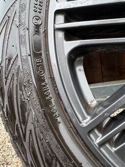 orignalni zimni sada toyota alu kola 18 +  pneu Nokian - 3