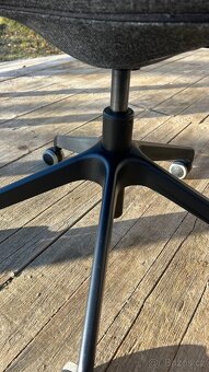 Kancelářská židle s područkami Ikea - 3