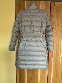 Prošívaný péřový kabát GUESS - 3