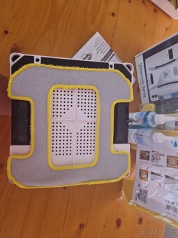 Čistič oken HOBOT 298 - 3