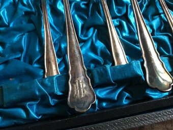 Starožitná sada příborů - 3