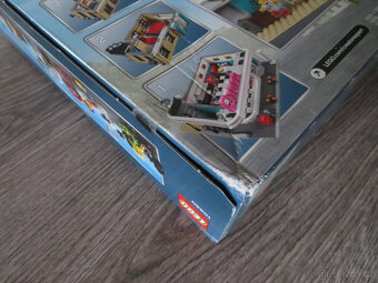 LEGO Modular 10260 Downtown Diner - 3