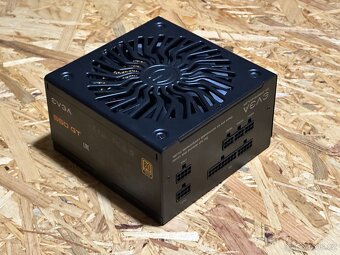 PC zdroj : EVGA SuperNOVA 550 GT - 3