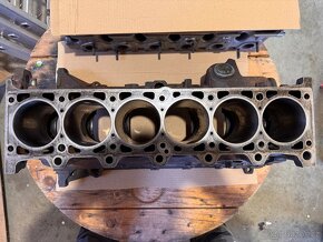 M20B25 BMW E30 325i klika, blok, díly hlav - 3