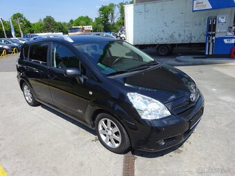 Toyota Corolla Verso 2,2 D-4D, 7 MÍST - 3
