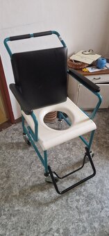 Pojízdné wc křeslo - 3
