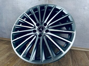 TOP kola Mercedes C W206 AMG R19 - 3