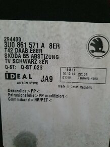 Opěra pro nohy Škoda Superb 3U0861571A 8ER
- 3